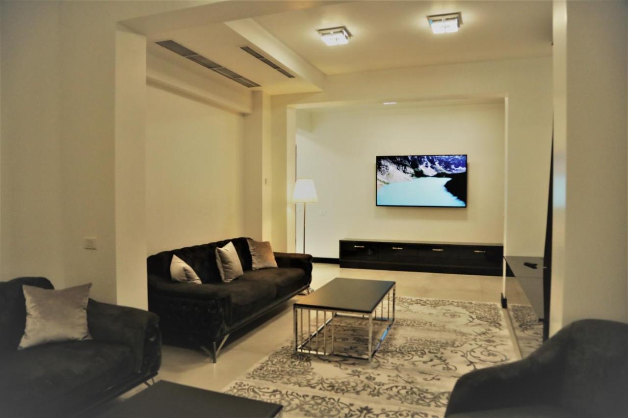 Enjoy Life Apartments テキルギオル エクステリア 写真